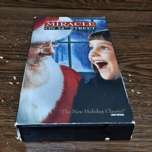 Miracle on 34th Street (VHS, 2001 from 1947) Holiday Classic